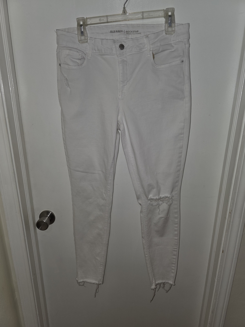 Old Navy Rockstar 12 Mid-Rise White Distressed Denim Ankle Raw Hem Jeans